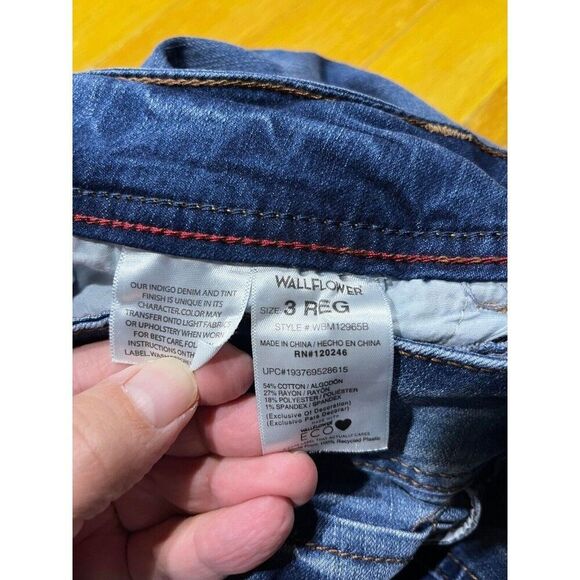 Wallflower Jeans Womens 3 Luscious Curvy Fit Blue Mid Rise Western Denim Stretch - Picture 6 of 11